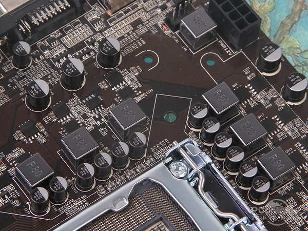 七彩虹 战斧C.Z170-D3 V20评测