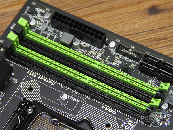技嘉G1.Sniper B7主板评测 技嘉G1.Sniper B7主板评测