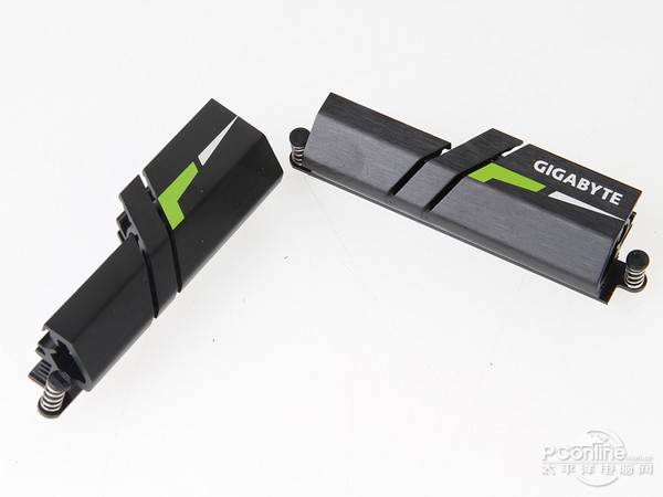 技嘉G1.Sniper B7主板评测 技嘉G1.Sniper B7主板评测