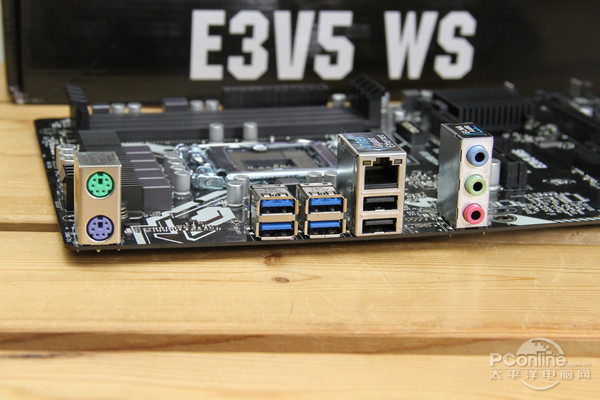 华擎E3v5-WS