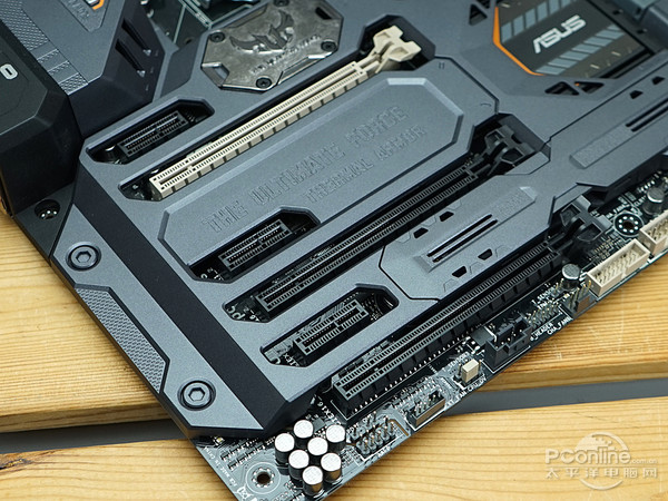 华硕 Z170 剑齿虎