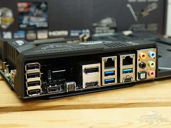 华硕 Z170 剑齿虎