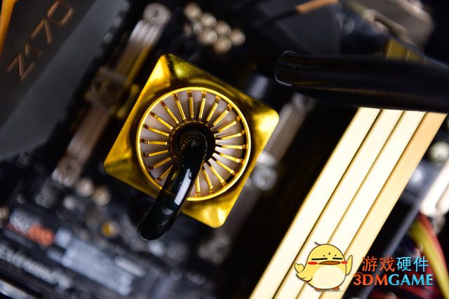 迪拜风 FUXK首款机箱 S340 特仕版评测 