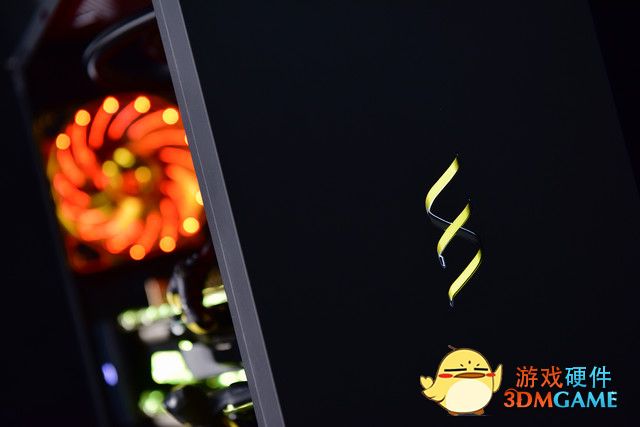 迪拜风 FUXK首款机箱 S340 特仕版评测 