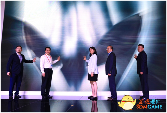 戴尔及ALIENWARE全家族新品为首届消博会带来非凡体验