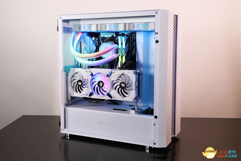 8月装机推荐丨又是被白色诱惑的一天……