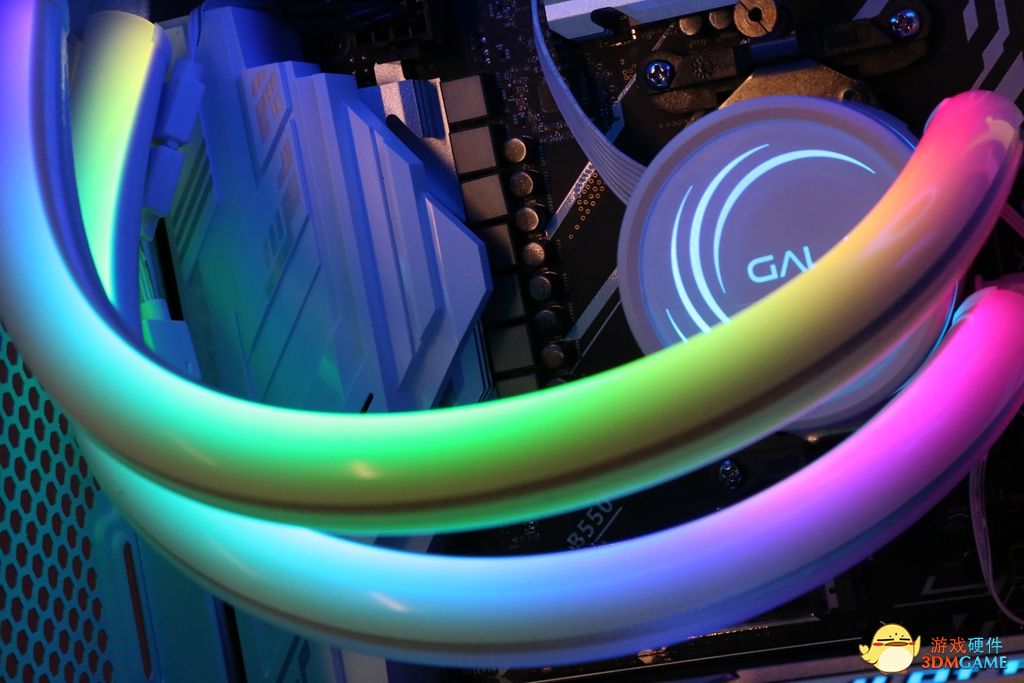 8月装机推荐丨又是被白色诱惑的一天……