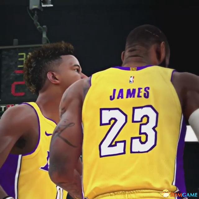 粉丝在《NBA 2K18》加入詹姆斯儿子 震惊詹姆斯