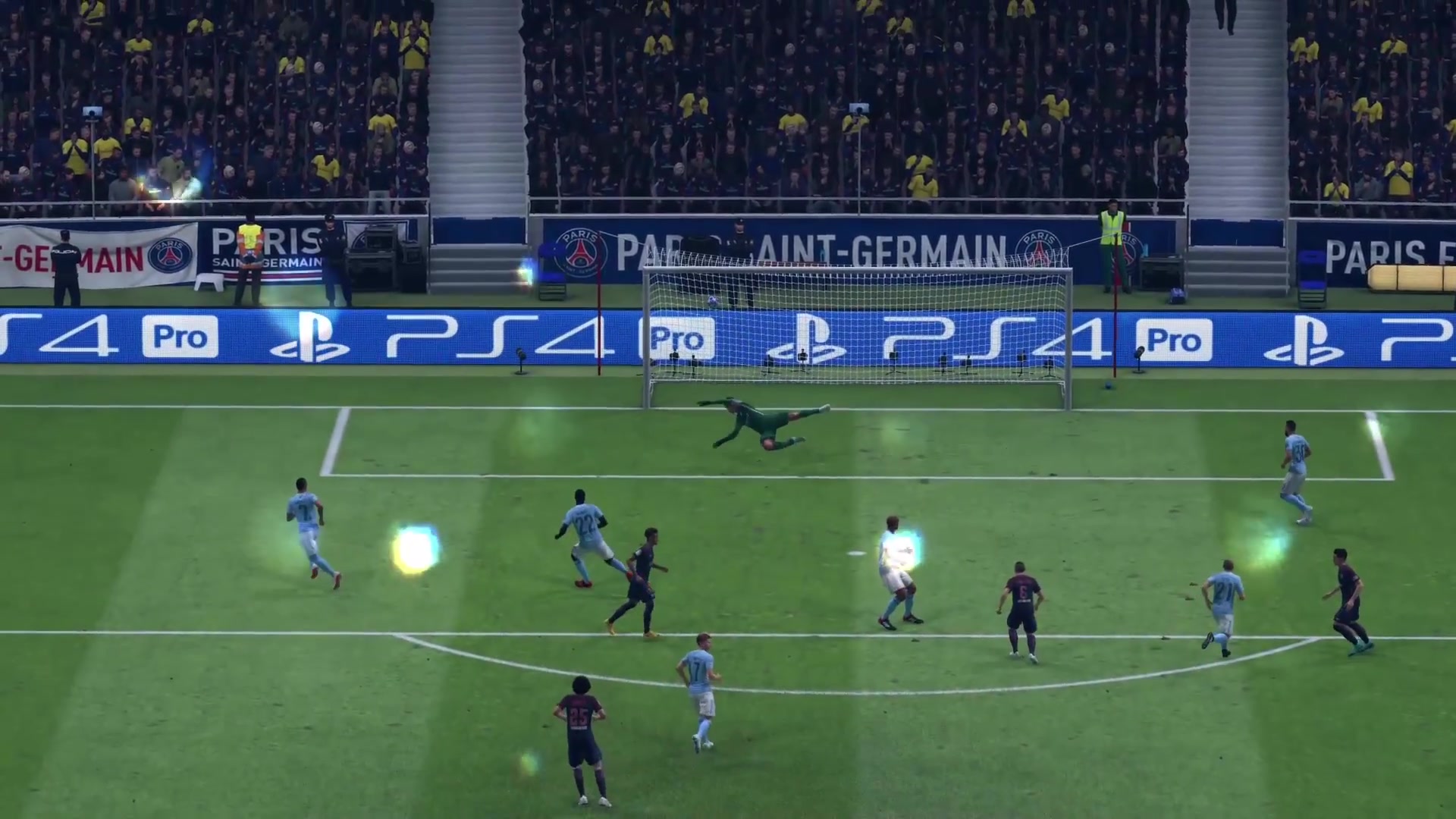 大巴黎对阵蓝月亮《FIFA 19》欧冠联赛模拟决赛演示