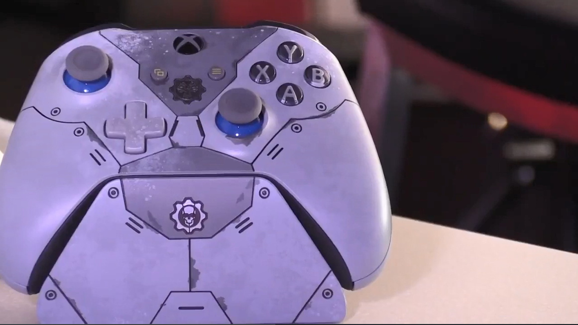 《战争机器5》限定版Xbox主机开箱 地图编辑功能演示曝光