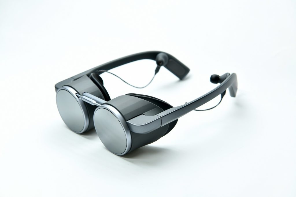 支持5G+HDR 松下推出世界首款超高清VR眼镜