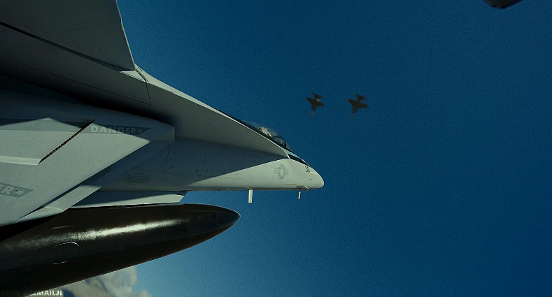 《壮志凌云2》新预告：阿汤哥又秀精湛飞行技巧！