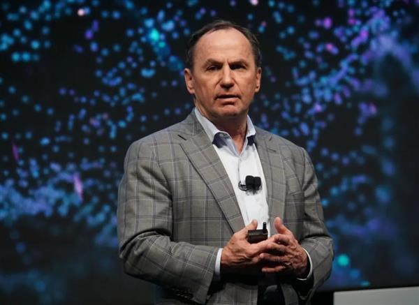 82%的PC使用Intel处理器 CEO司睿博：科技造福地球上每一个人
