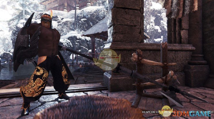 《怪物猎人：世界》黑骨戟MOD