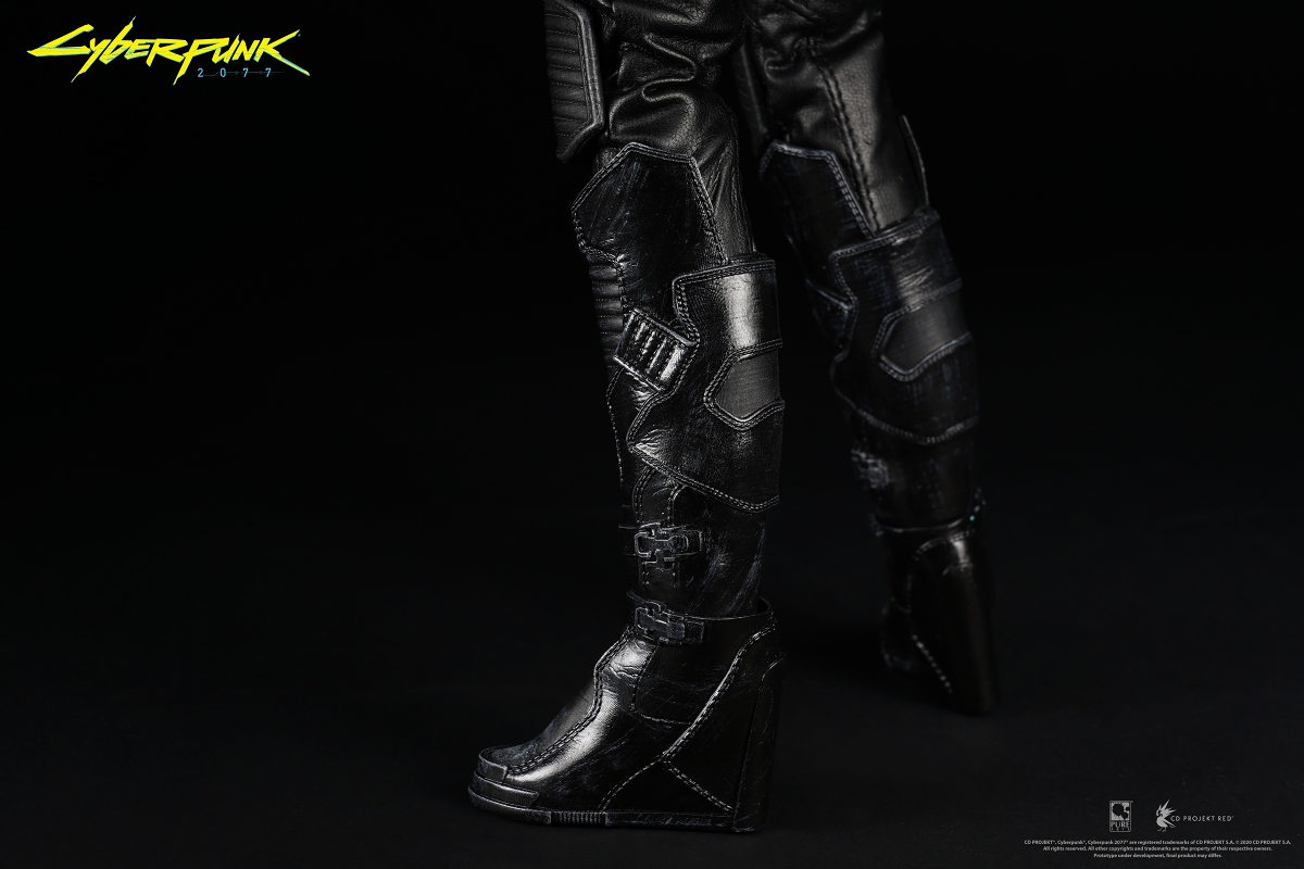 豆鱼雷推出《赛博朋克2077》全新写实手办 男女主角骑酷炫摩托