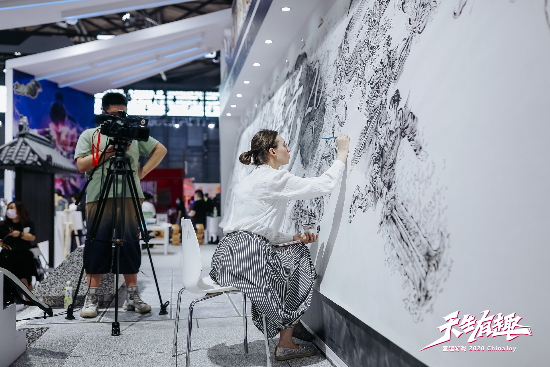 《热血传奇怀旧版》“沙巴克”壁画画师采访：对中国文化情有独钟