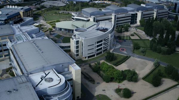 科幻作品《复体》Steam新史低价32元 支持中文