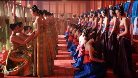 《十字军之王3》后宫成群MOD