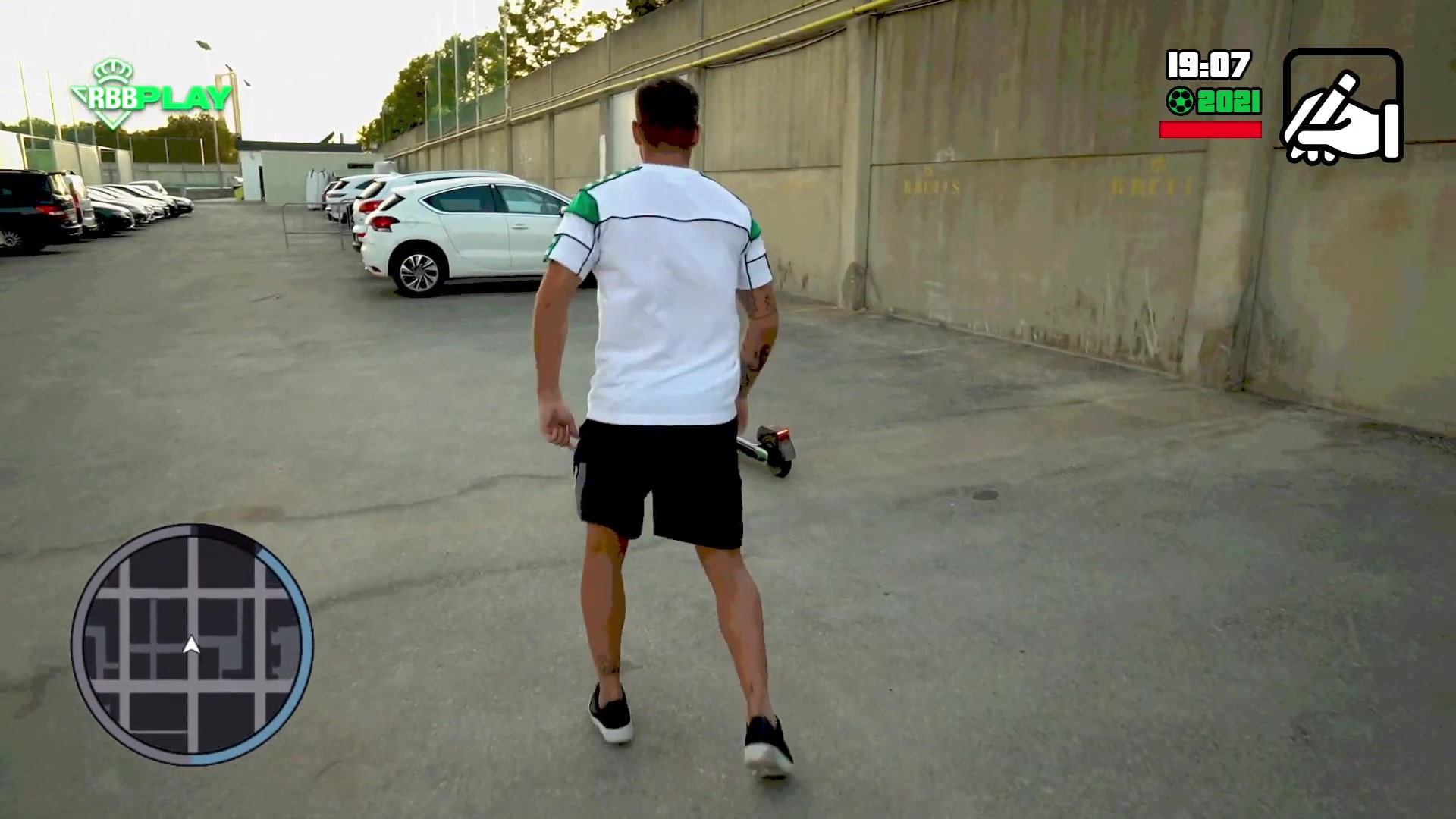 西班牙足球俱乐部整活 制作《GTA4：真人贝蒂斯版》视频