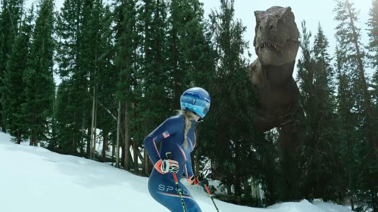 《侏罗纪世界》与冬奥会NBC转播联动 美女躲恐龙