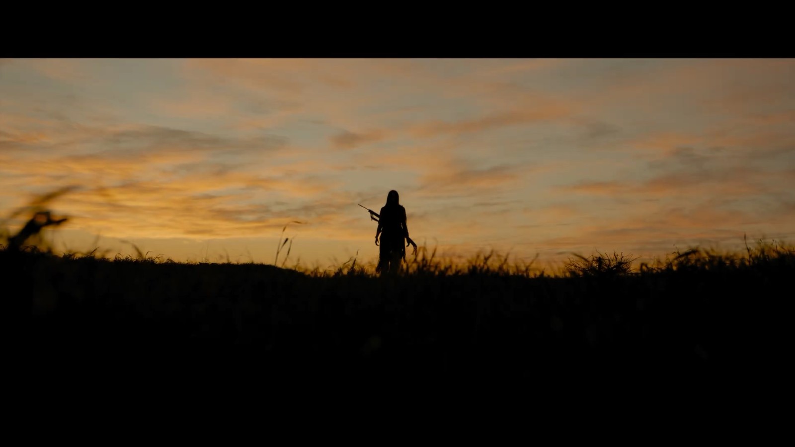 《铁血战士：猎物》首曝预告 8月5日播出