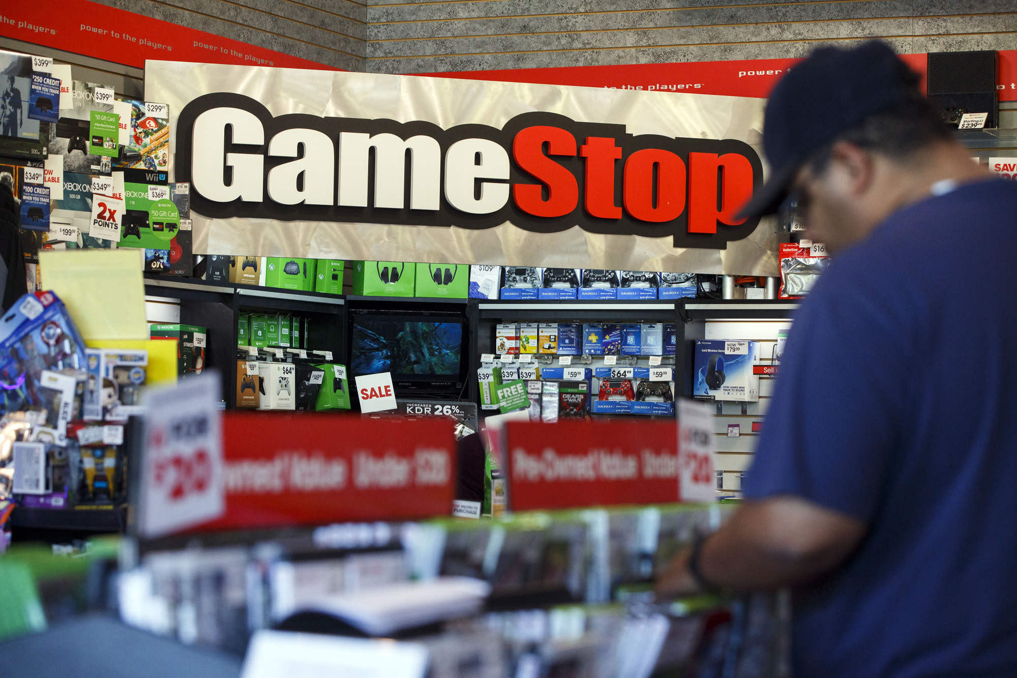 游戏零售商GameStop宣布将提高门店员工薪资
