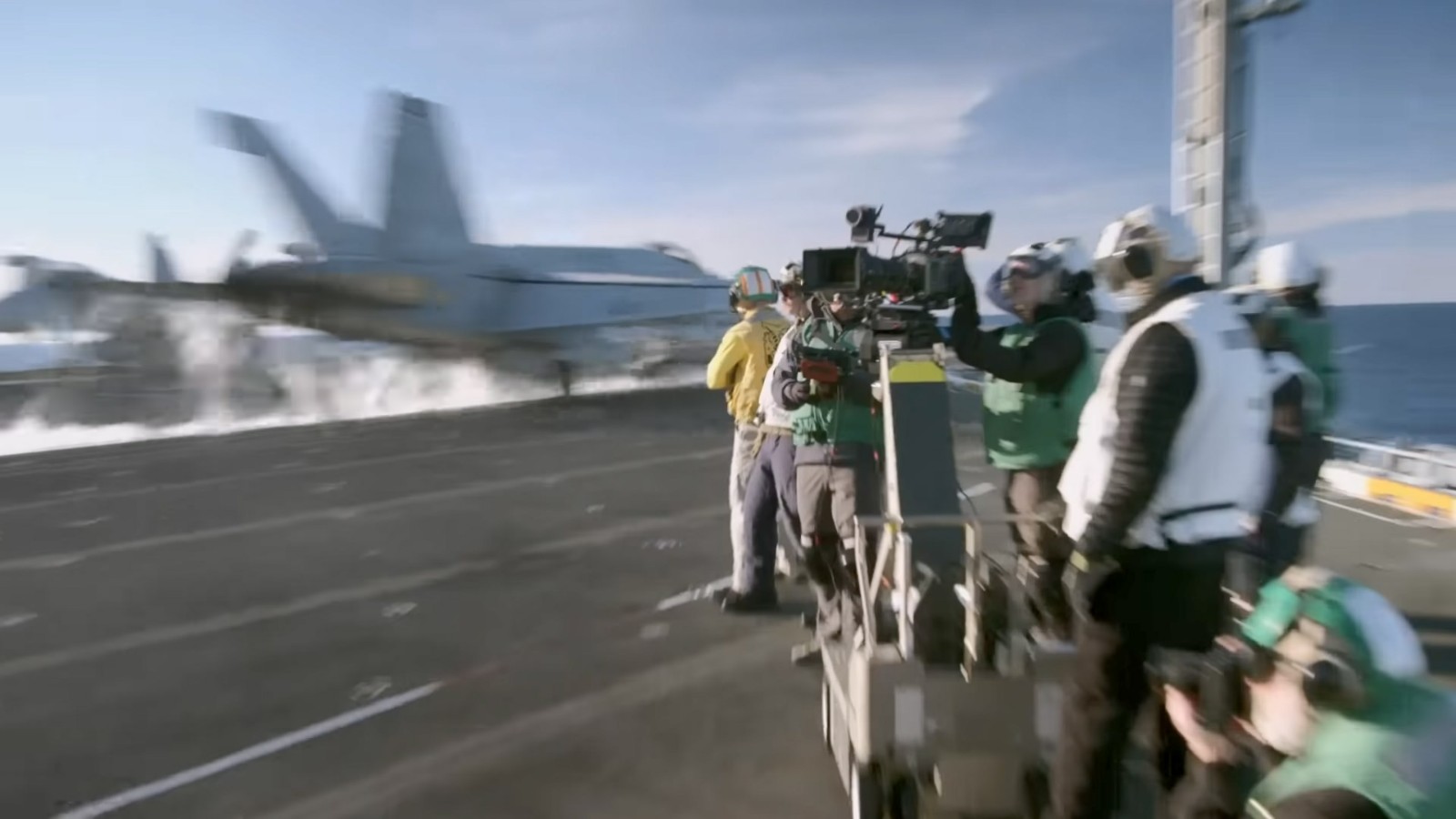 《壮志凌云2》幕后拍摄花絮 航母起降拍摄完整版