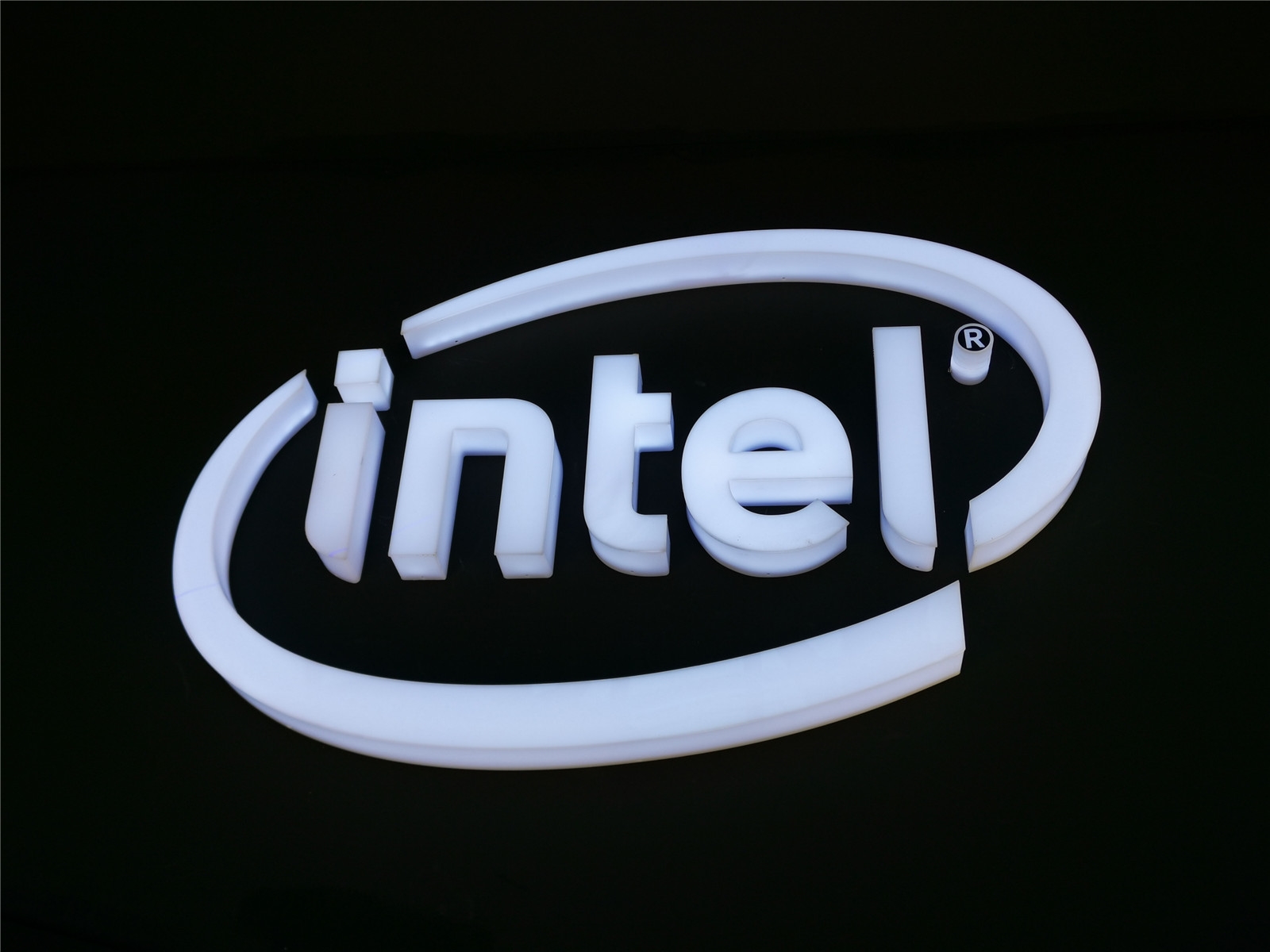 Intel将推出“视频DLSS”同款超分辨率技术 门槛更低