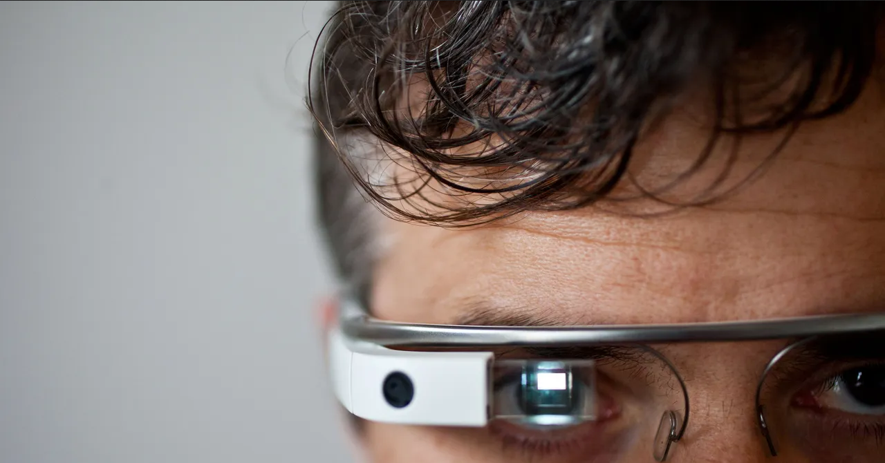智能眼镜旧时代落幕：谷歌眼镜企业版将于9月停止支持