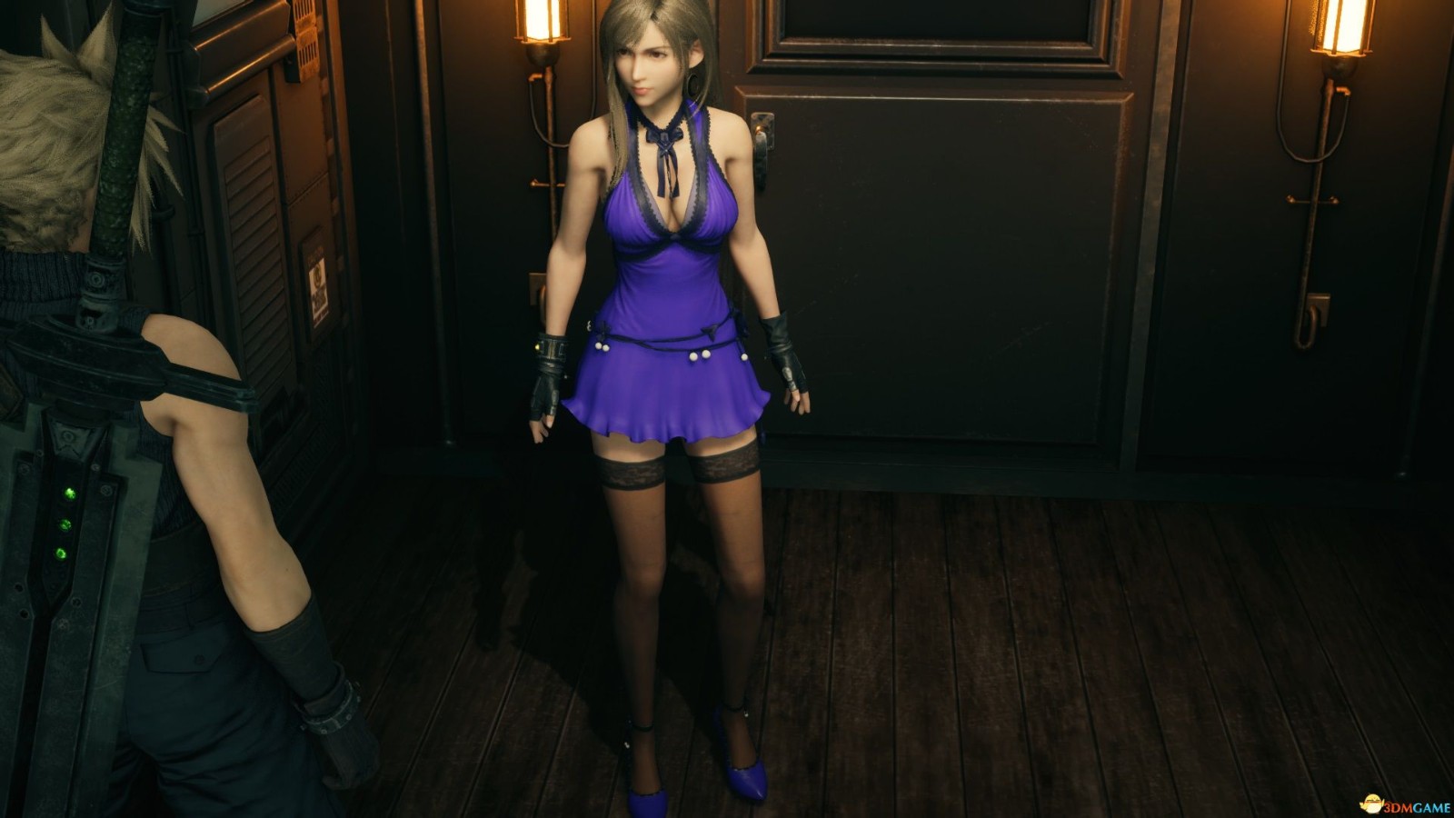 《最终幻想7：重制版》适配蒂法的紫色礼服的黑丝合集MOD