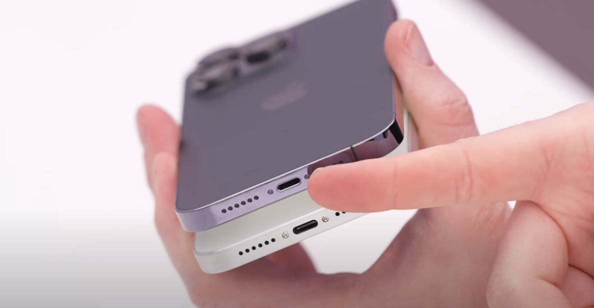iPhone 15 Pro Max机模上手：超窄边框、Type-C接口