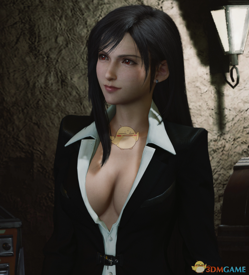 《最终幻想7：重制版》穿雷诺西服的蒂法合集MOD