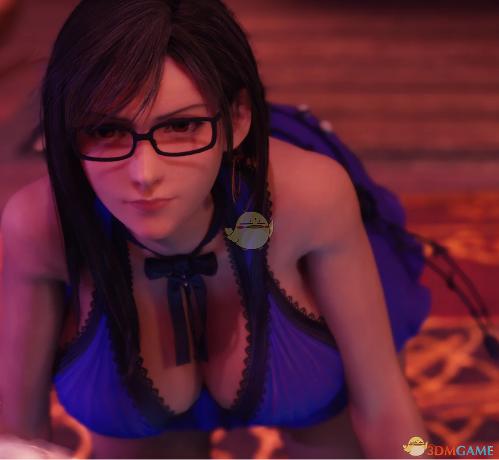 《最终幻想7：重制版》更有曲线的的紫色连衣裙蒂法合集MOD