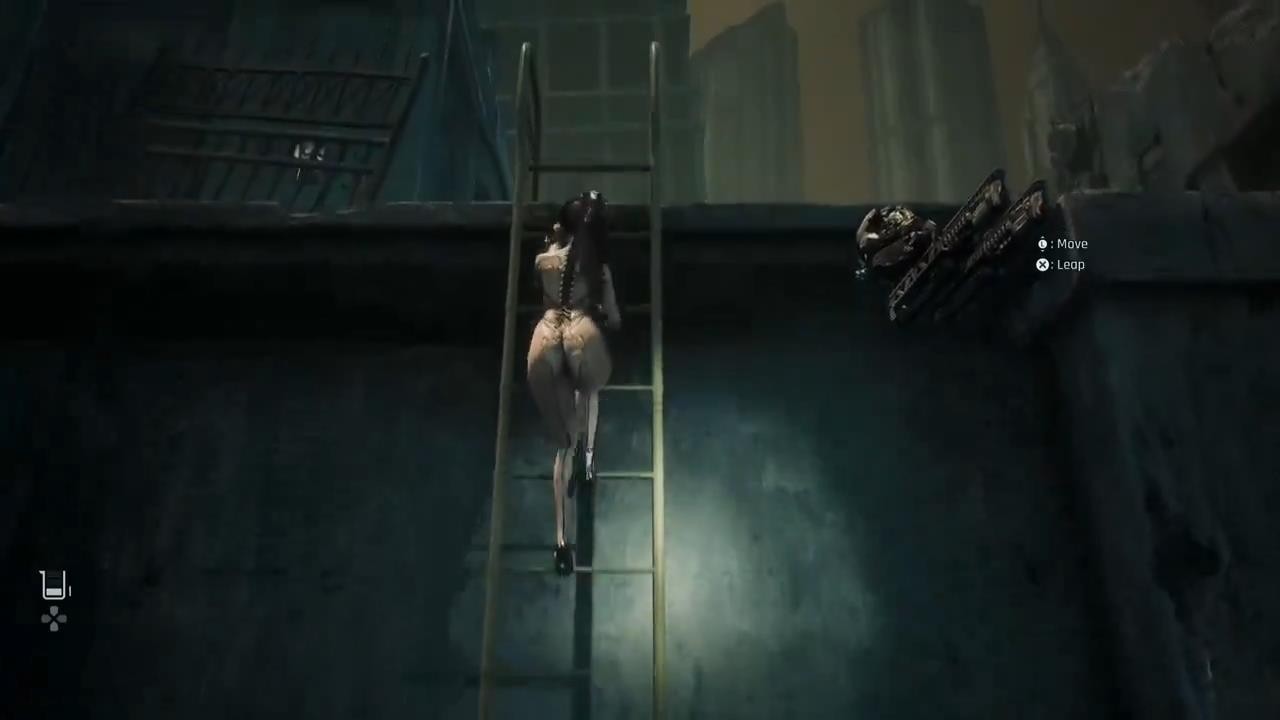 《星刃》女主角爬梯子视频 太性感让人目不转睛