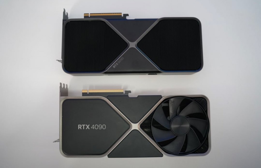 小了但更强了！RTX 5090和RTX 4090尺寸对比