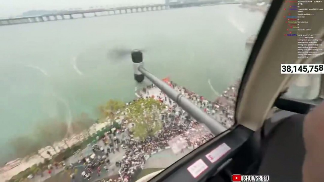 差点被吓哭！甲亢哥中国深圳体验飞行汽车