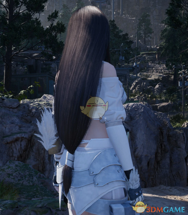 《最终幻想7：重生》蒂法的白色羽衣套装MOD