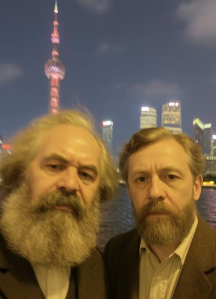 一觉醒来，怎么所有人都在上海外滩玩世纪大和解