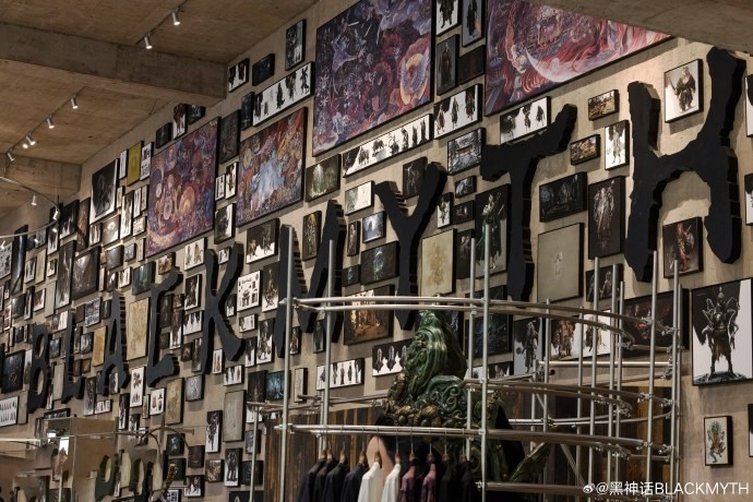 《黑神话》首家线下店实拍图公布：钟馗骑虎超霸气