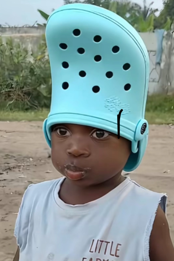 最近让无数人更换头像的非洲小孩表情包，到底是个什么来头？