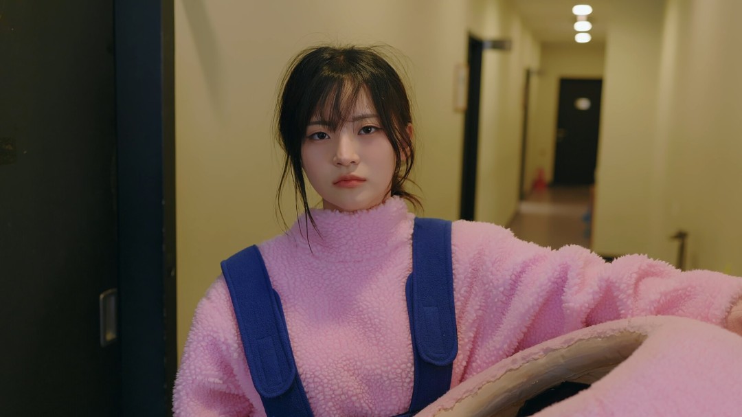 《阿西,美女室友竟然...？2》官方版