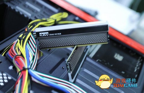 科赋CRAS XR RGB绽放迷人光效