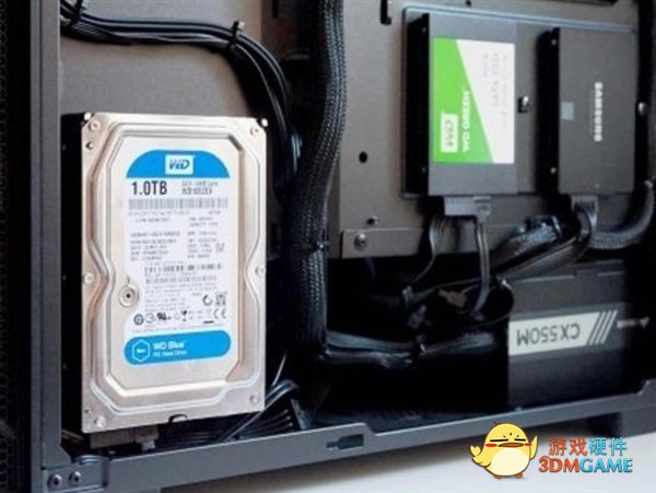 DIY从入门到放弃：买机械硬盘不会后悔