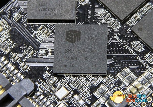 DIY从入门到放弃：买机械硬盘不会后悔