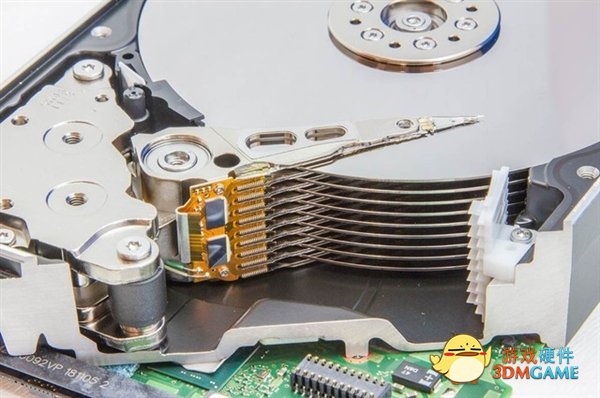 DIY从入门到放弃：买机械硬盘不会后悔