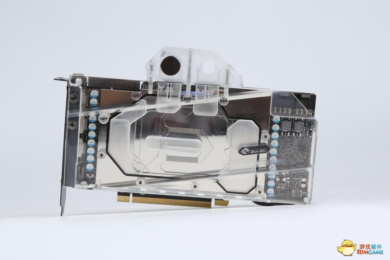 装机推荐|五彩斑斓黑也能打造主机？小白分体式水冷初体验