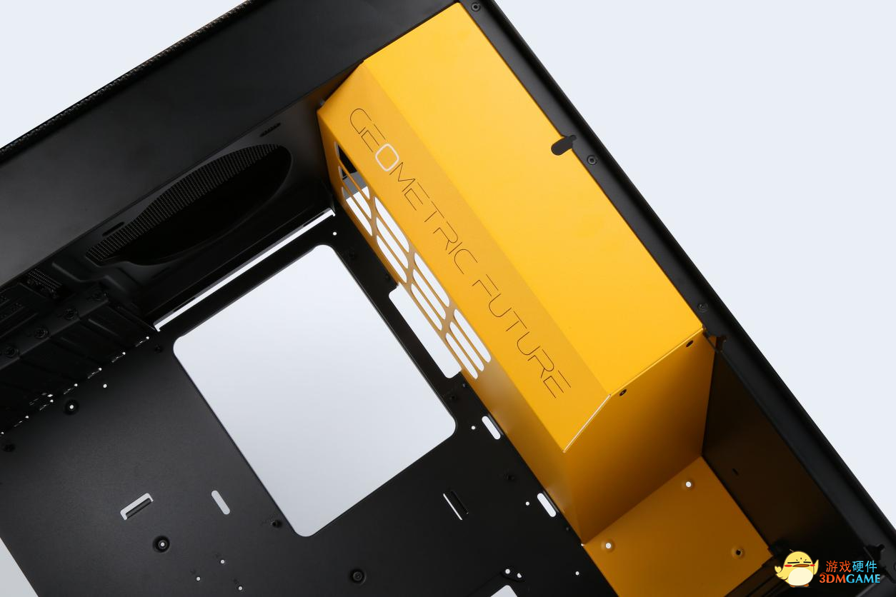 装机推荐|五彩斑斓黑也能打造主机？小白分体式水冷初体验