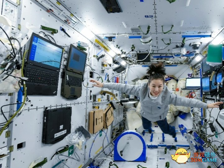 ThinkPad亮相我国空间站 为首个进入太空的笔记本品牌