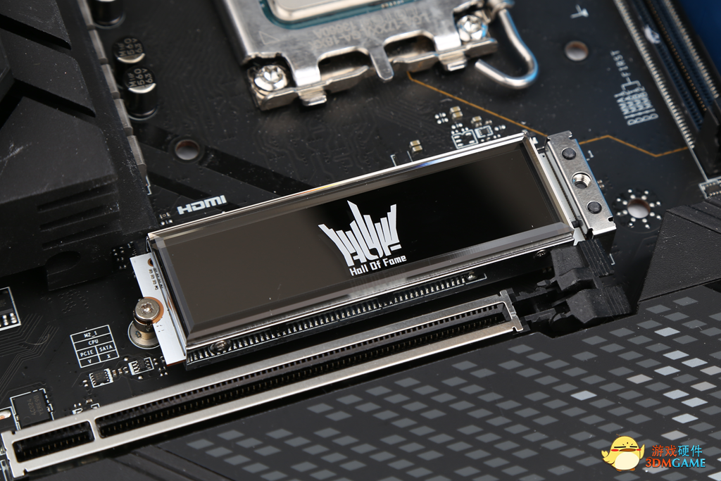 11月装机推荐|以旗舰撞旗舰！