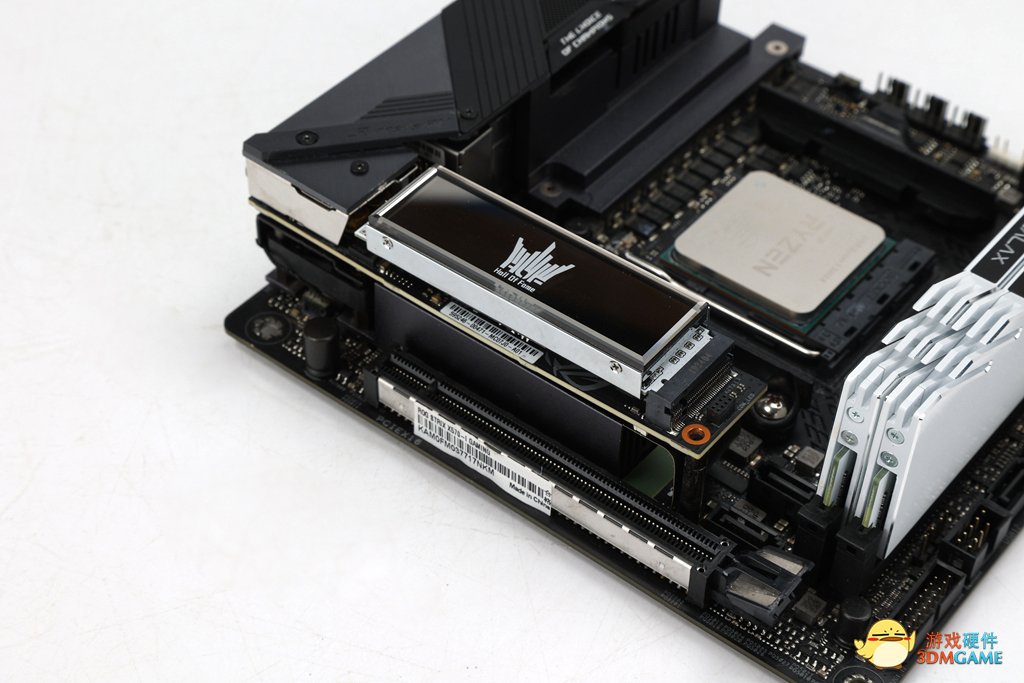 12月装机推荐可以抱着走的ITX小机箱